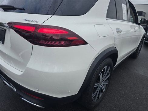 Used 2024 Mercedes-Benz GLE 450 4MATIC image 13