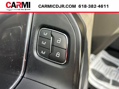 Used 2022 Ford F150 Raptor w/ Equipment Group 801A High AWD/4WD image 15