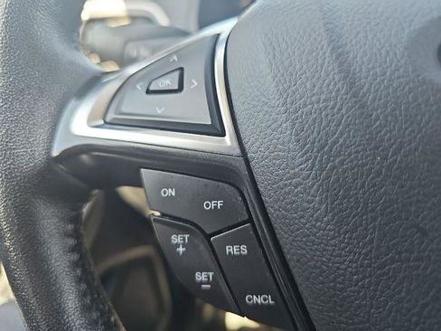 Certified 2024 Ford Edge SEL AWD/4WD image 16