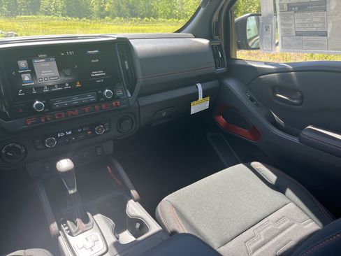 New 2026 Nissan Frontier PRO-4X w/ Pro-4x Convenience Package AWD/4WD image 19