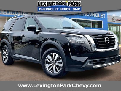 Used 2023 Nissan Pathfinder SL