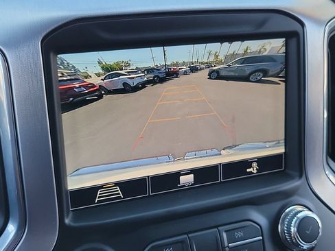 Used 2020 GMC Sierra 1500 Elevation w/ Elevation Value Package AWD/4WD image 11