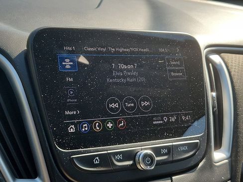 Used 2023 Chevrolet Malibu LT FWD image 16