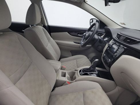 Used 2018 Nissan Rogue Sport SV AWD/4WD image 21