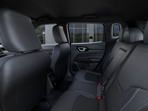 New 2026 Jeep Compass Latitude AWD/4WD image 23