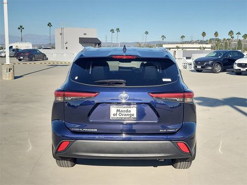Used 2022 Toyota Highlander XLE image 23