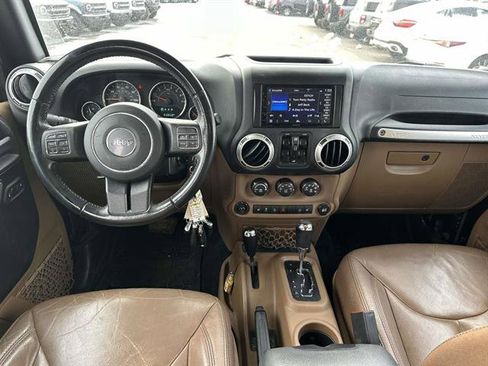 Used 2018 Jeep Wrangler Unlimited Sahara w/ Dual Top Group image 10