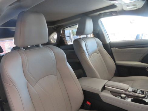 Used 2017 Lexus RX 350 F Sport image 33