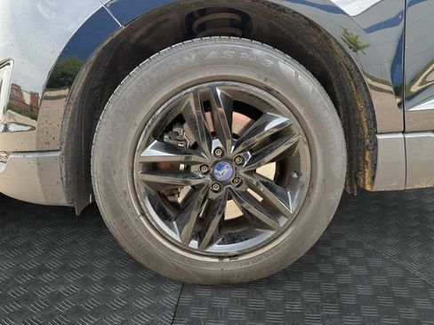Used 2018 Ford Edge SEL w/ Equipment Group 201A AWD/4WD image 13