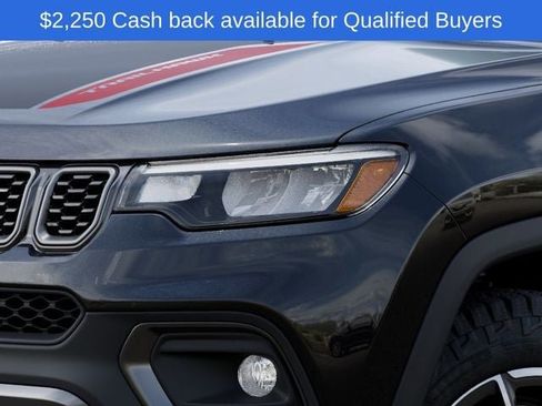 New 2026 Jeep Compass Trailhawk w/ Sun, Sound & Navigation Group AWD/4WD image 12