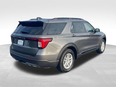 New 2026 Ford Explorer Active w/ Active Comfort Package RWD image 5