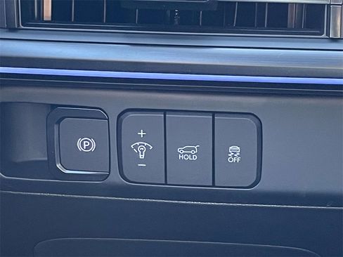 Used 2025 Hyundai Santa Fe Calligraphy image 32