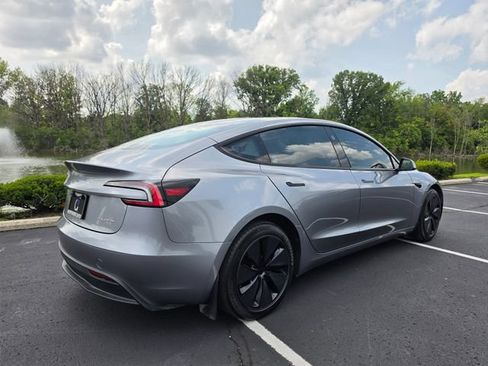 Used 2025 Tesla Model 3 Long Range AWD/4WD image 8