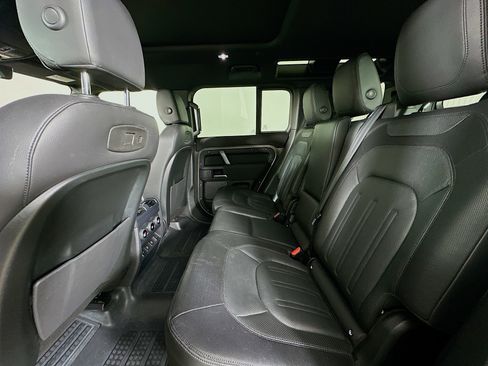 Used 2022 Land Rover Defender 110 X-Dynamic SE image 35