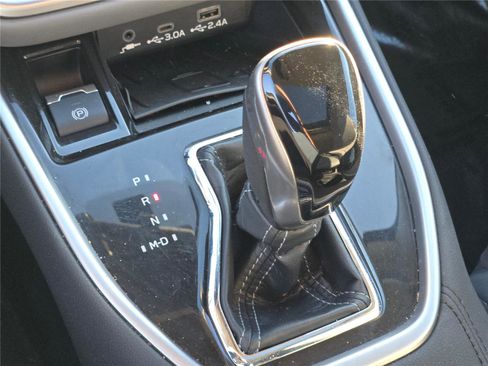 Used 2023 Subaru Outback Premium image 32