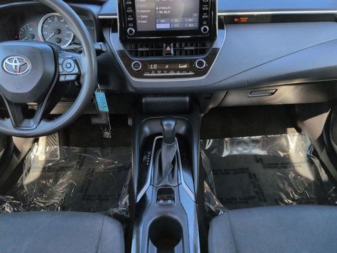 Used 2020 Toyota Corolla LE FWD image 18