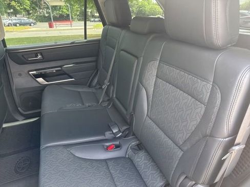 Used 2024 Toyota Sequoia Limited AWD/4WD image 22