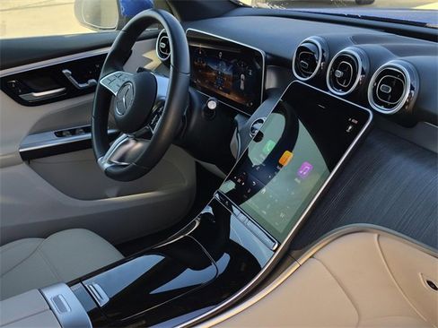 Certified 2025 Mercedes-Benz GLC 300 image 12