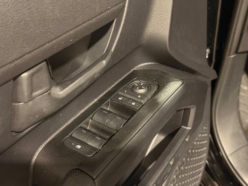 Used 2025 Toyota 4Runner SR5 AWD/4WD image 15