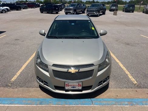 Used 2013 Chevrolet Cruze LT w/ RS Package FWD image 2