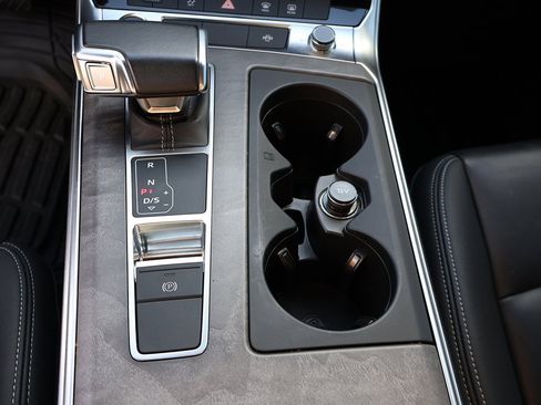 Used 2024 Audi A6 Premium Plus image 56