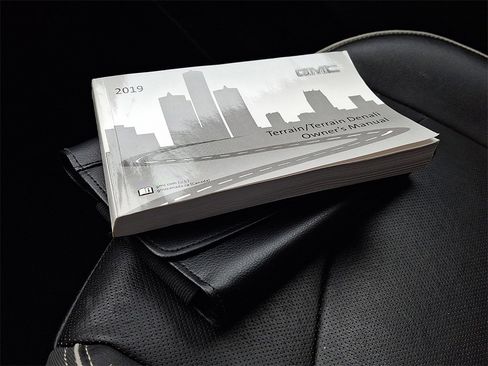 Used 2019 GMC Terrain Denali w/ Advanced Safety Package image 27