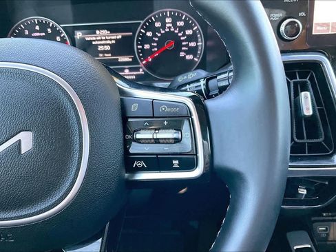 Used 2022 Kia Sorento SX image 25