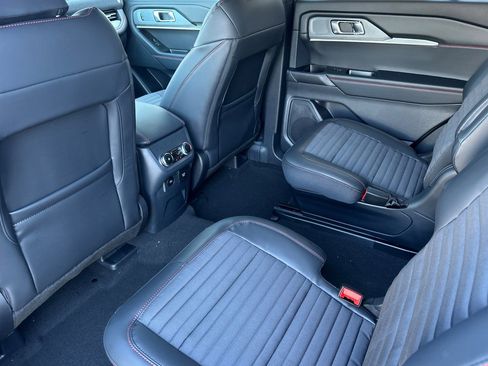 New 2026 Ford Explorer ST-Line image 36