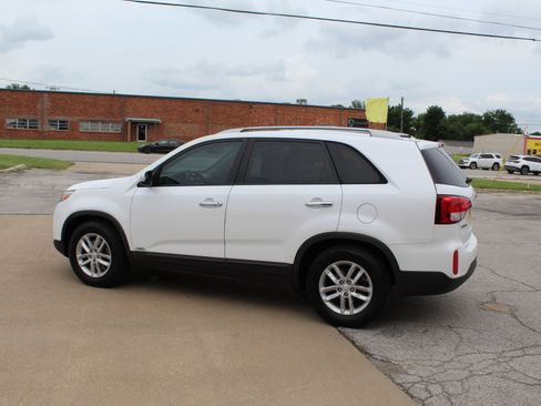 Used 2014 Kia Sorento LX AWD/4WD image 8