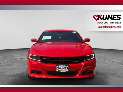 Used 2022 Dodge Charger SXT RWD image 3