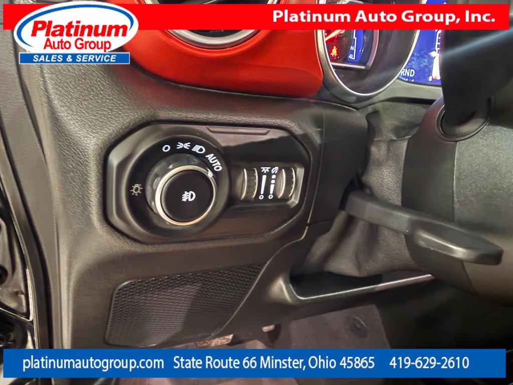 Used 2021 Jeep Wrangler Unlimited Rubicon w/ Dual Top Group AWD/4WD image 22