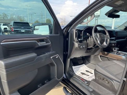 Used 2024 Chevrolet Silverado 1500 RST w/ All Star Edition Plus image 9