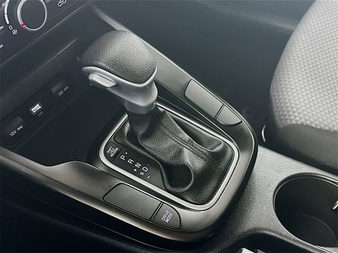 Used 2024 Kia Soul LX w/ Option Group 015 image 16