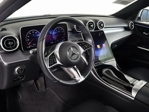 Used 2025 Mercedes-Benz C 300 Sedan image 7