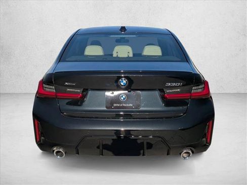 New 2026 BMW 330i xDrive Sedan w/ M Sport Package image 8