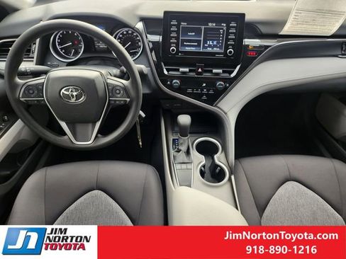 Used 2024 Toyota Camry LE image 27