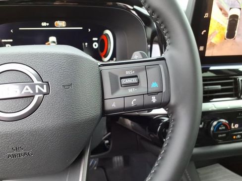 New 2026 Nissan Pathfinder SL AWD/4WD image 11