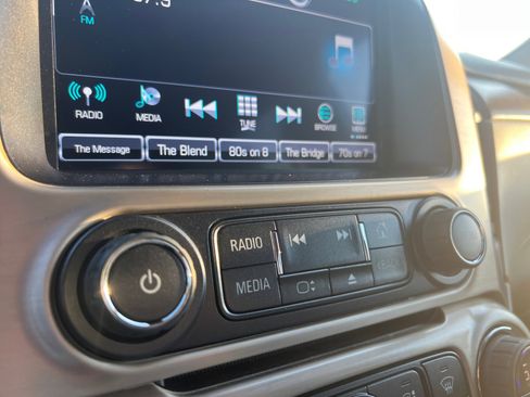 Used 2020 GMC Yukon Denali w/ Enhanced Security Package image 17