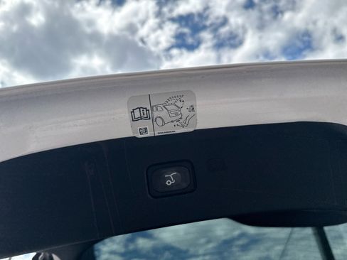 Used 2018 Ford Edge Sport w/ Equipment Group 401A image 9