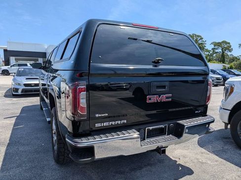 Used 2018 GMC Sierra 1500 SLT AWD/4WD image 5