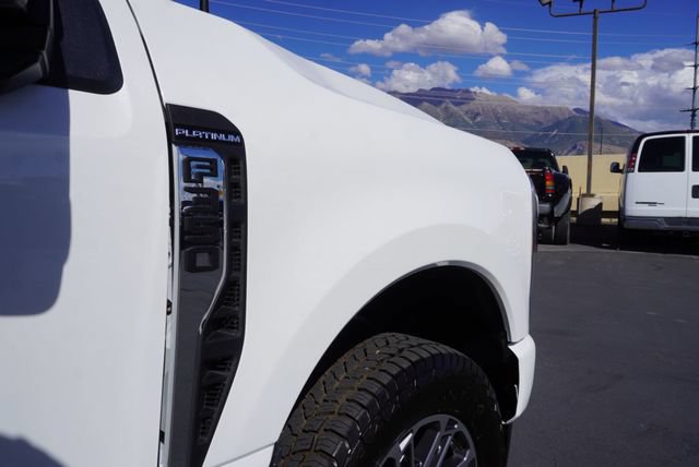 Used 2025 Ford F350 Platinum w/ Platinum Plus Package AWD/4WD image 19