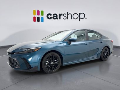 Used 2025 Toyota Camry SE w/ Convenience Package