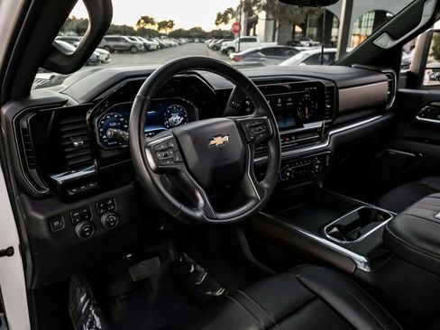 Used 2024 Chevrolet Silverado 3500 High Country w/ High Country Premium Package image 12