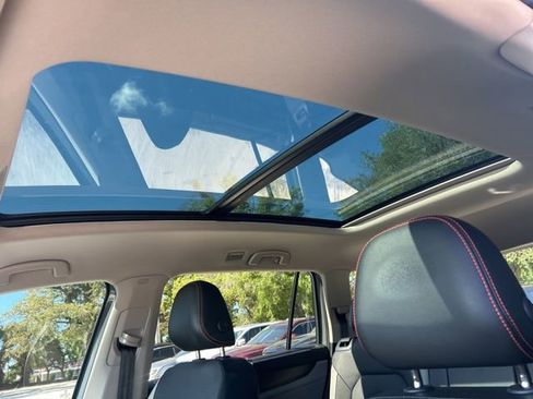 Used 2024 Volkswagen Atlas Peak Edition SE image 14