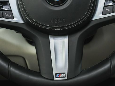 Used 2024 BMW X5 xDrive40i w/ M Sport Package AWD/4WD image 43