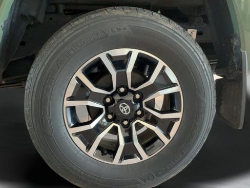 Used 2022 Toyota LTZ AWD/4WD image 37