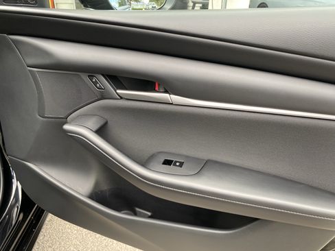 Used 2026 MAZDA MAZDA3 s FWD image 36