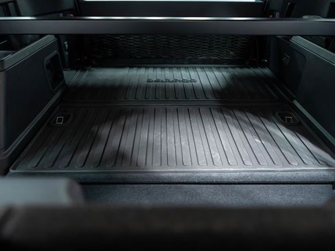 Used 2025 Toyota 4Runner Trailhunter image 44