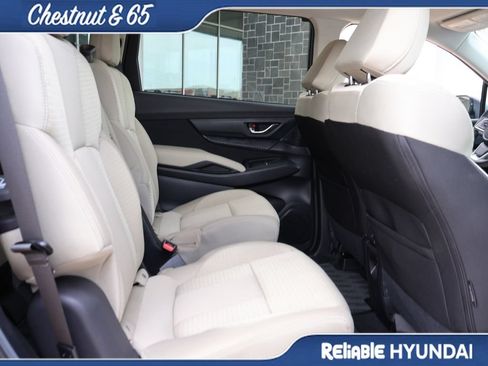Used 2025 Subaru Ascent Premium AWD/4WD image 13