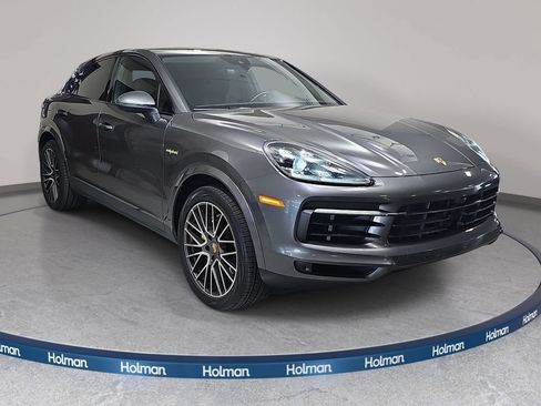 Used 2020 Porsche Cayenne E-Hybrid Coupe AWD/4WD image 4